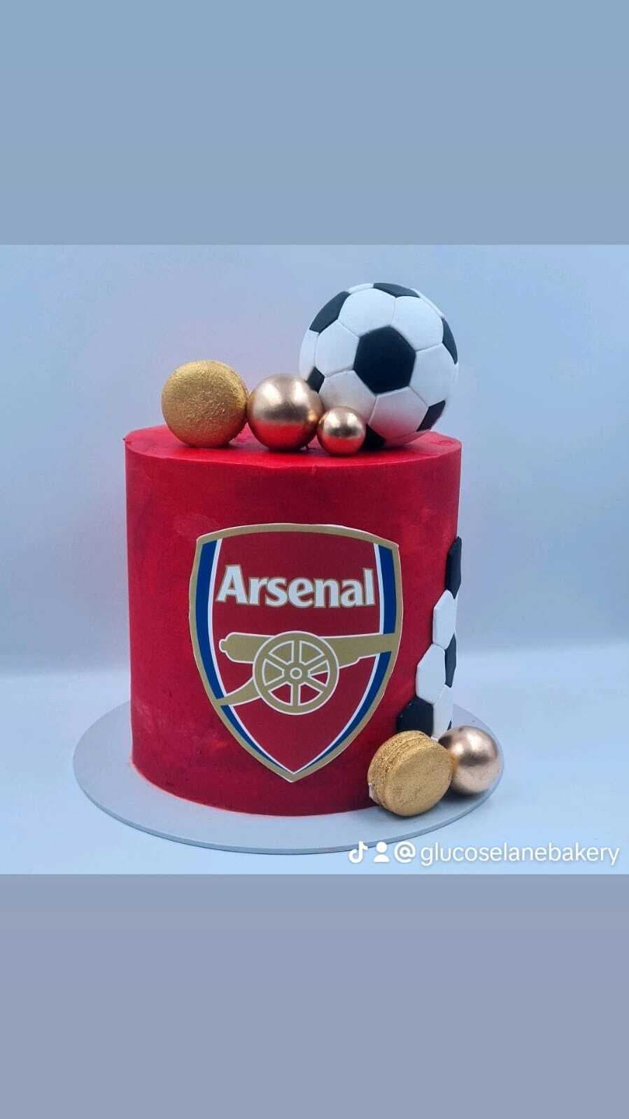 Arsenal Themed Cake